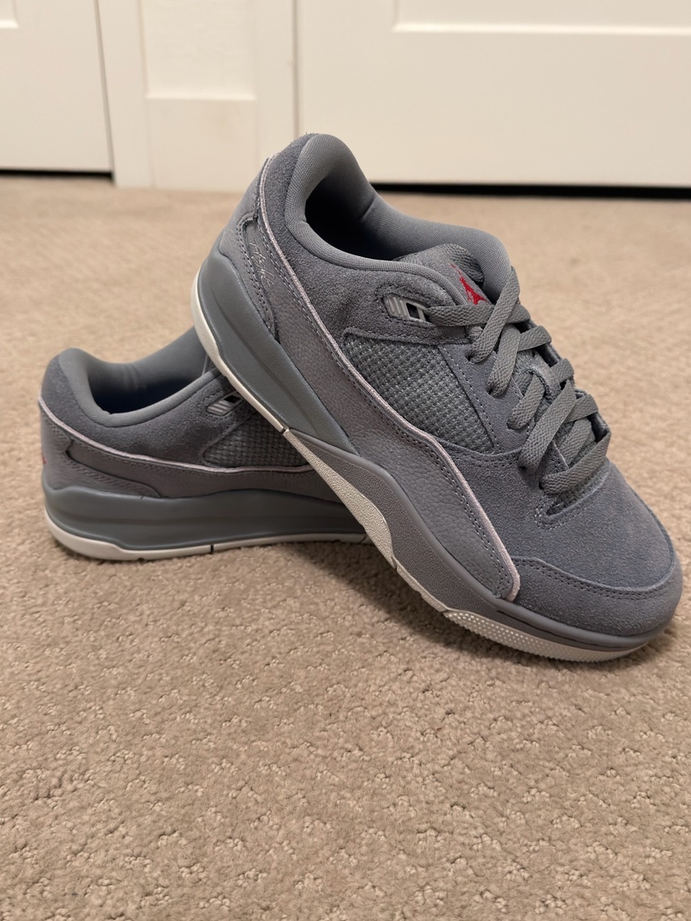 NEW (no box) Jordan Flight Court sneakers in the Cool Grey/Varsity Red - 7Y/8.5W